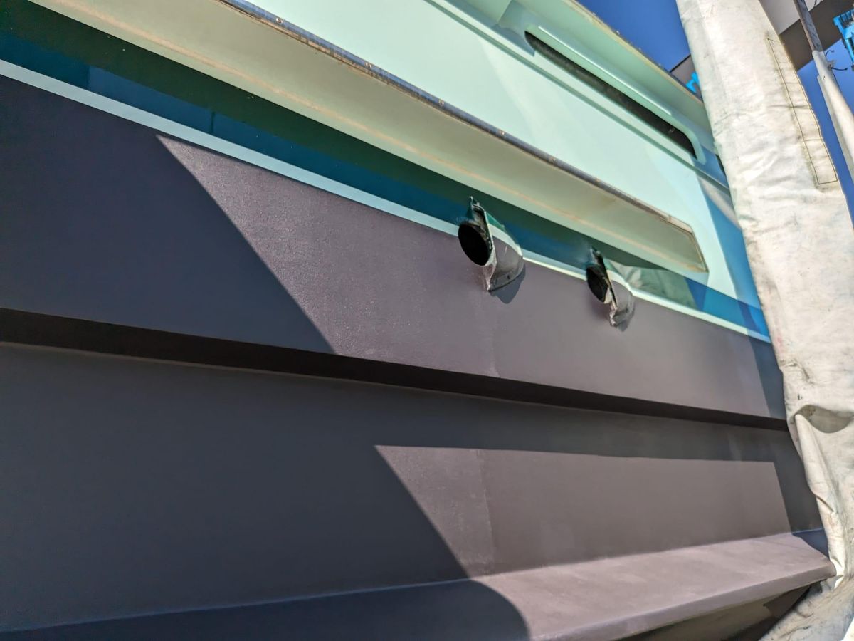 2001 Hatteras 70 