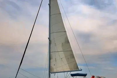 1985 Endeavour Endeavour 33 Sailing Yacht