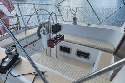 1985 Endeavour Endeavour 33 Sailing Yacht