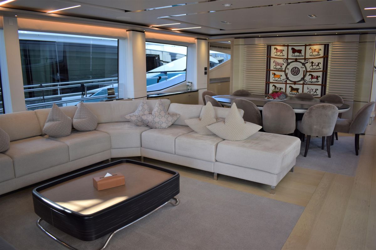 2019 Princess 100 