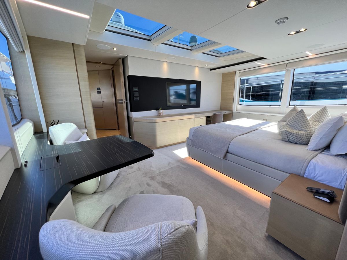 2019 Princess 100 