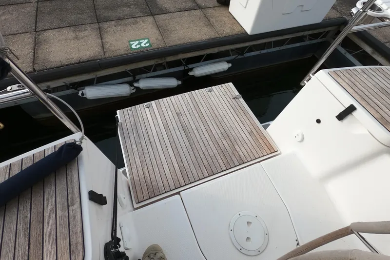 Moon Shadow Yacht Photos Pics 2013 Marlow-Hunter e33 sailboat stern with teak decking at dock.