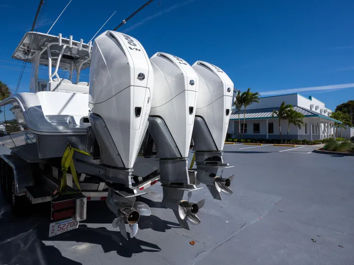 Femme Fatale Yacht Photos Pics 