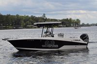 2018 Wellcraft 242 Fisherman