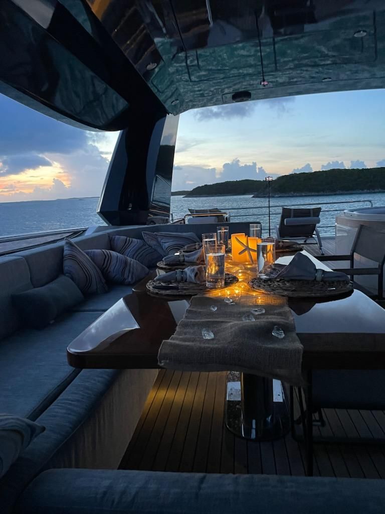 2015 Monte Carlo Yachts 86 