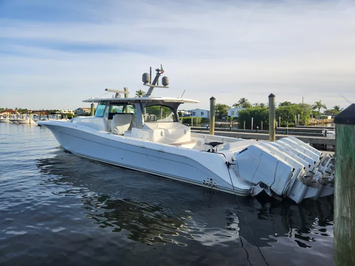 Chaser Yacht Photos Pics 