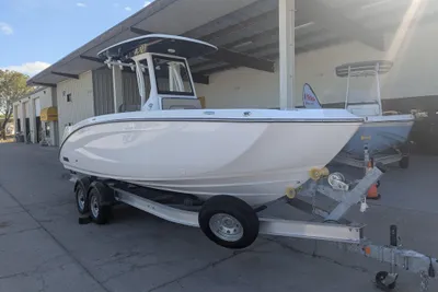 Yamaha Boats 252 FSH Sport