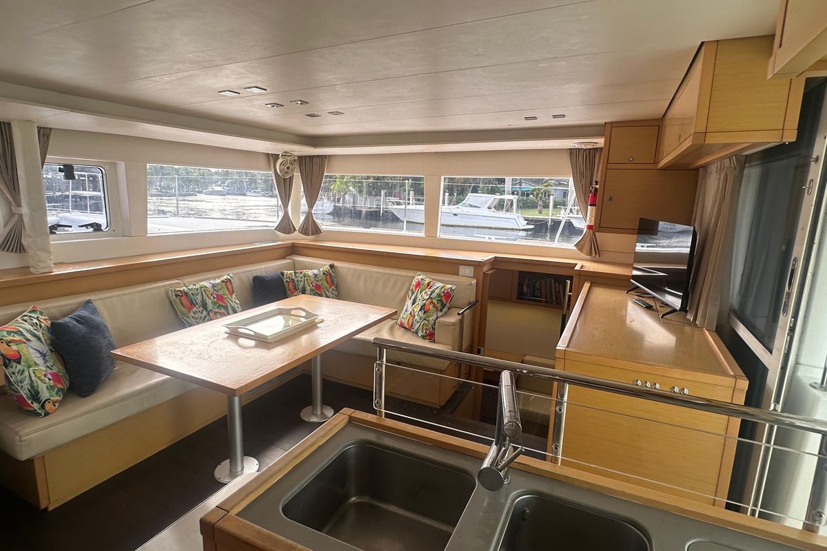 2014 Lagoon 45 