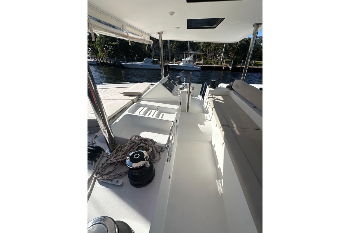 2014 Lagoon 45 