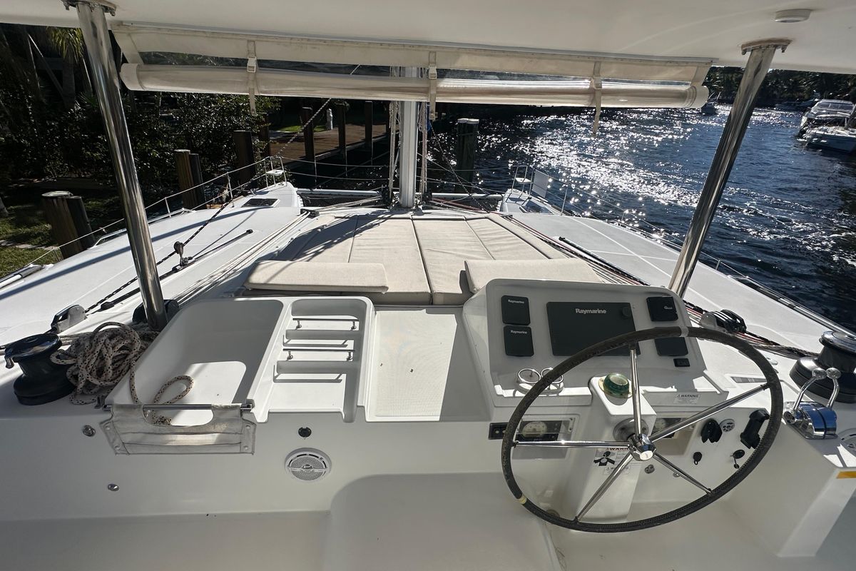 2014 Lagoon 45 