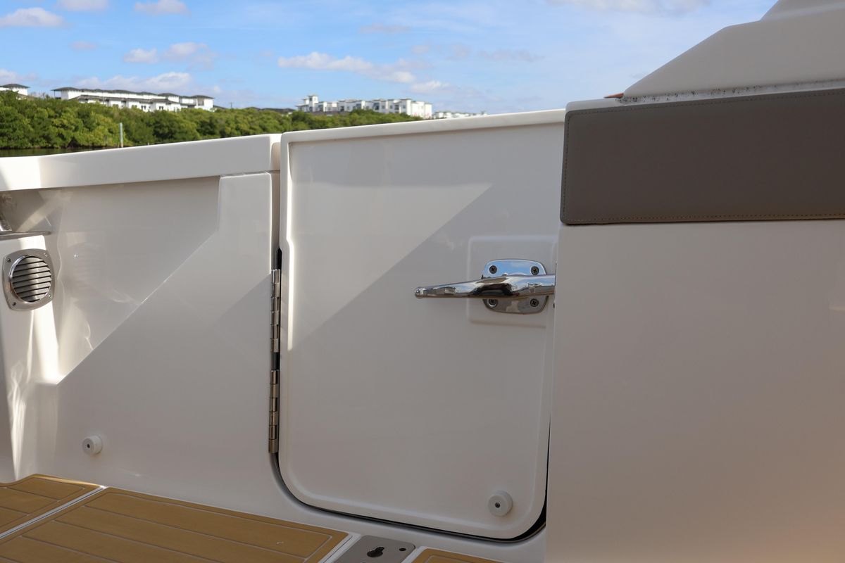 2023 Tiara Yachts 43 