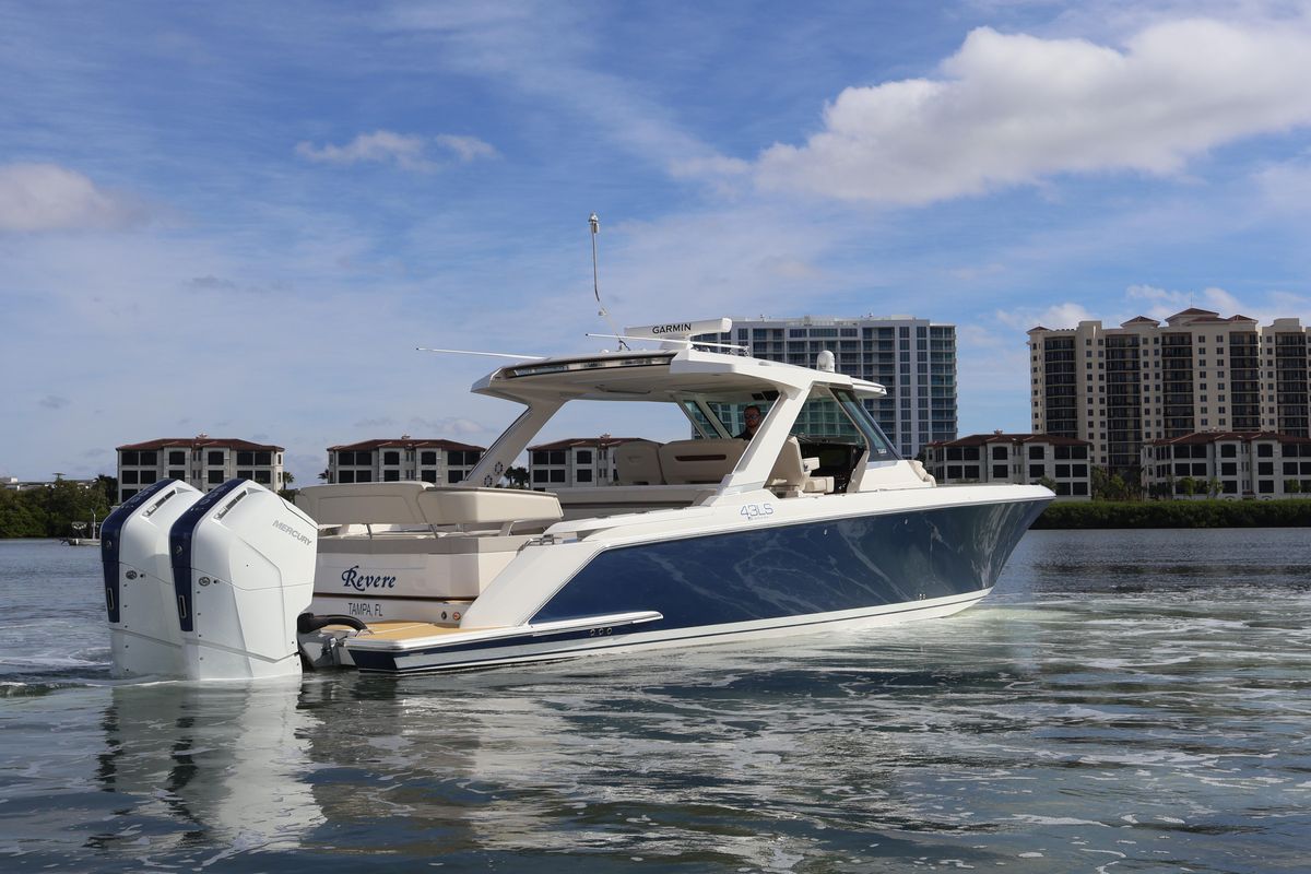 2023 Tiara Yachts 43 