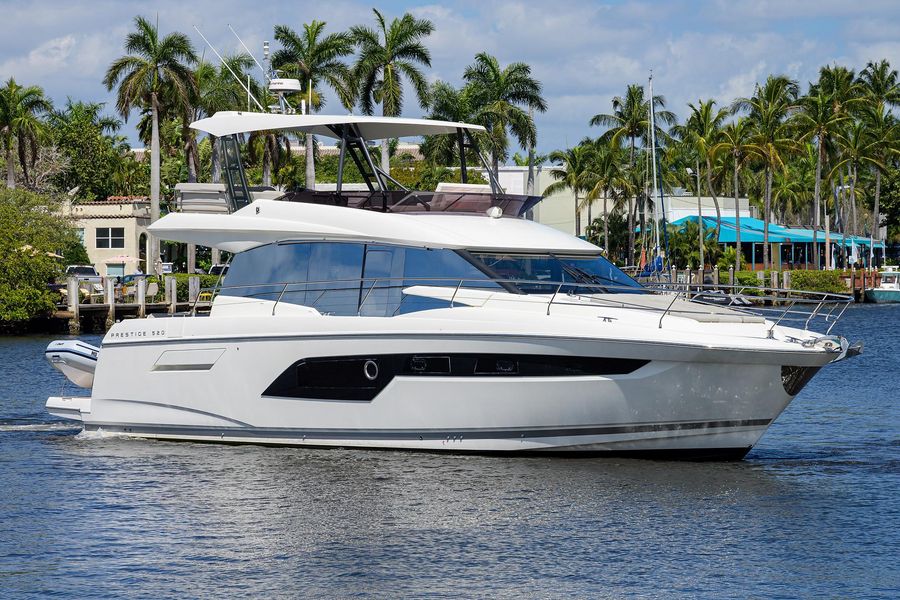 2019 Prestige 520