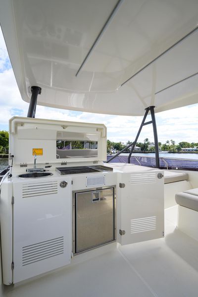2019 Prestige 520