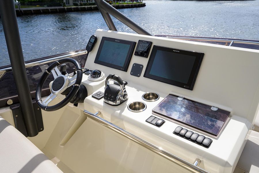 2019 Prestige 520