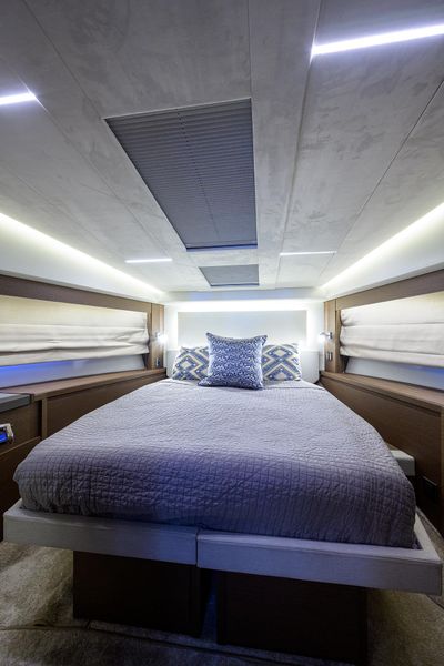 2019 Prestige 520