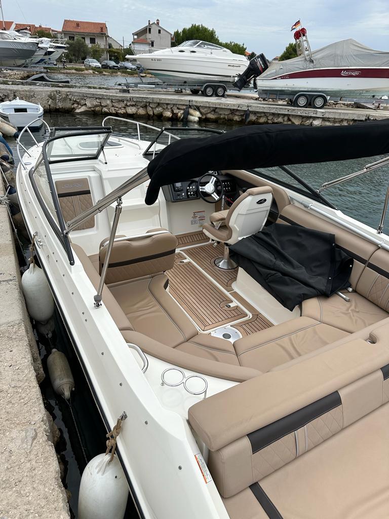 2016 Sea Ray 250 SSE