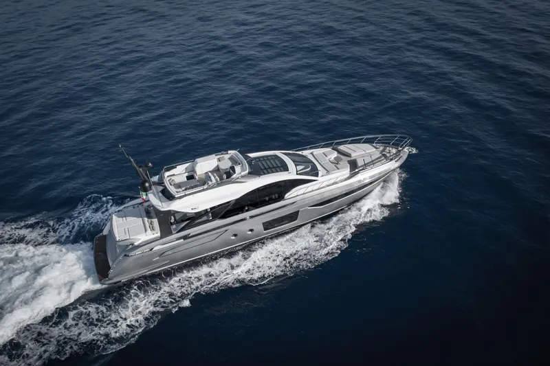 Never Give Up Yacht Photos Pics 