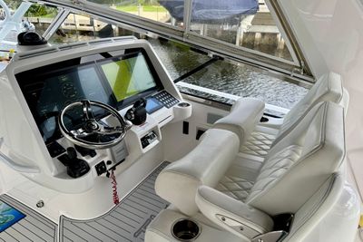 Yacht