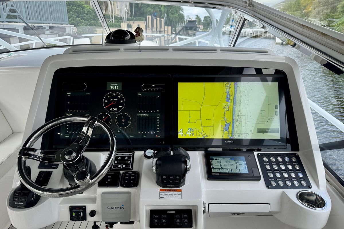 2019 Intrepid 47 