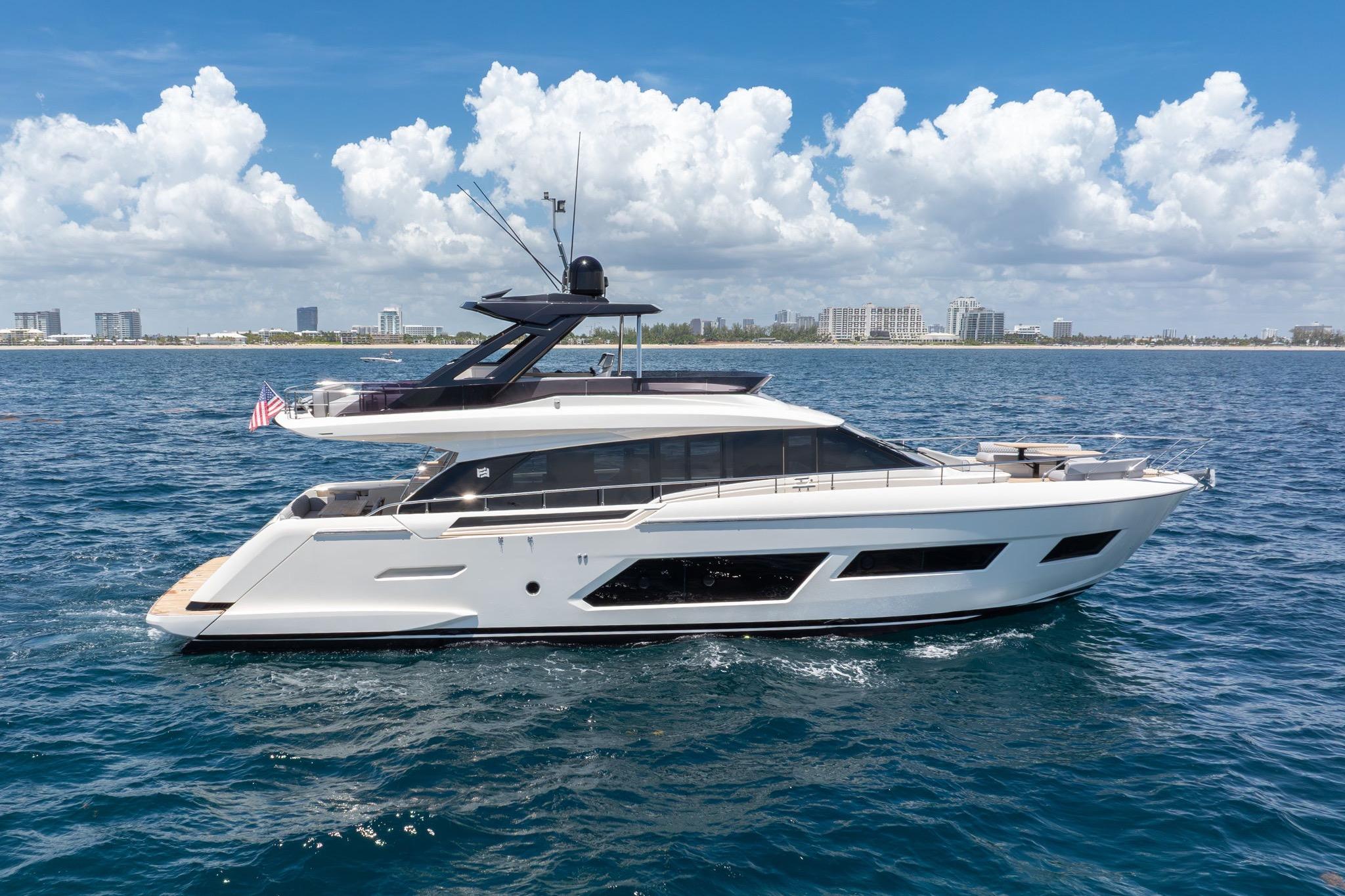 A FERRETTI 251U052016200003 関税送料込 Used 2022 Ferretti Yachts 670, 33316 Fort Lauderdale - Boat