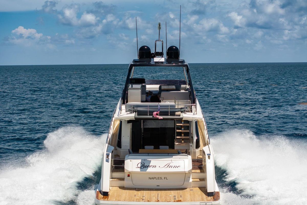 2022 Ferretti Yachts 67 