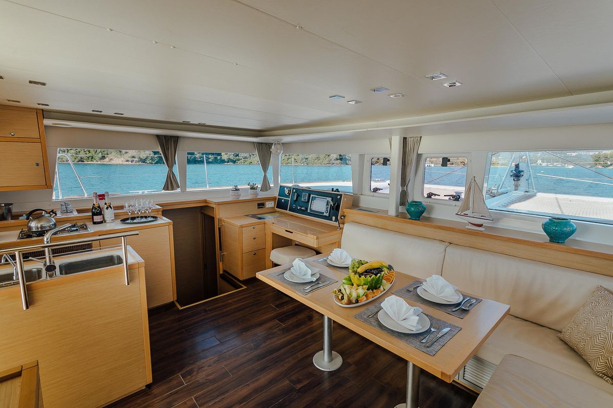 2013 Lagoon 47 