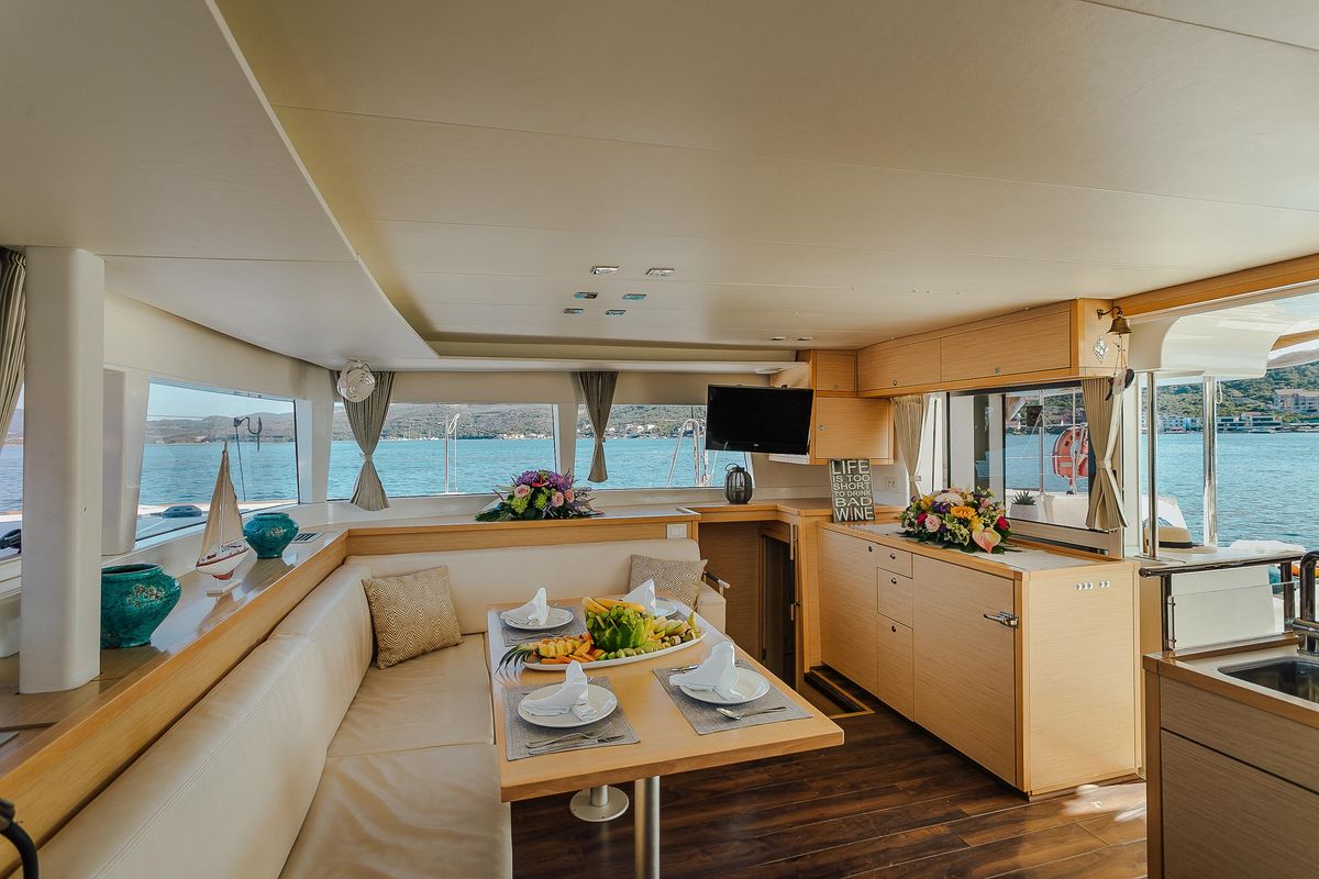 2013 Lagoon 47 