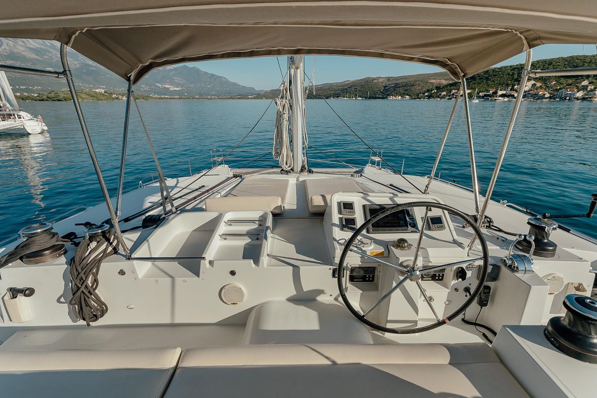 2013 Lagoon 47 