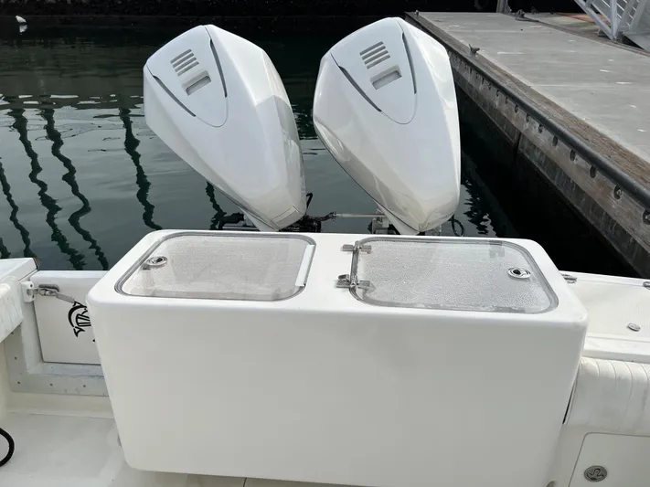 Salt Shaker 300 Yacht Photos Pics 