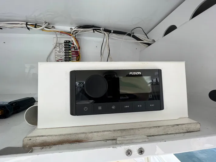 Salt Shaker 300 Yacht Photos Pics 