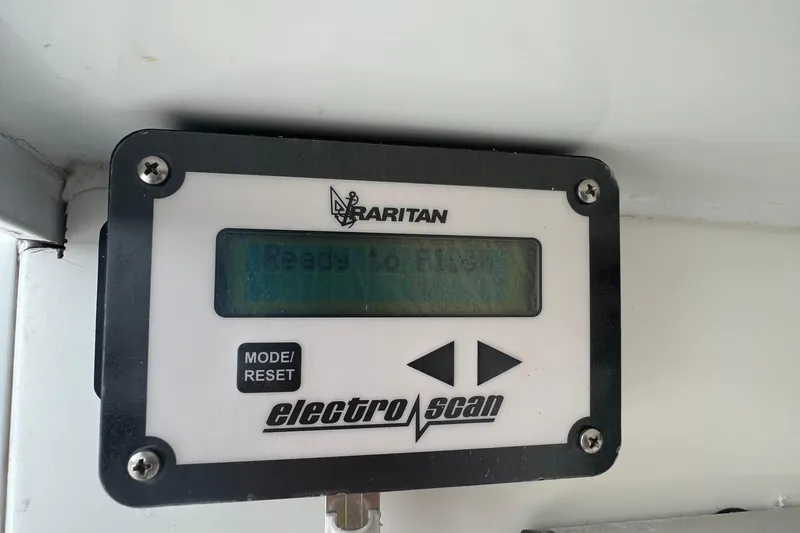 Salt Shaker 300 Yacht Photos Pics 