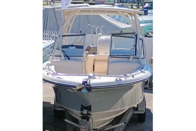 Grady-White Freedom 235