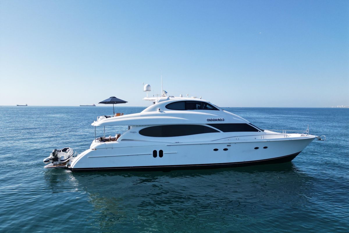 2004 Lazzara 80 
