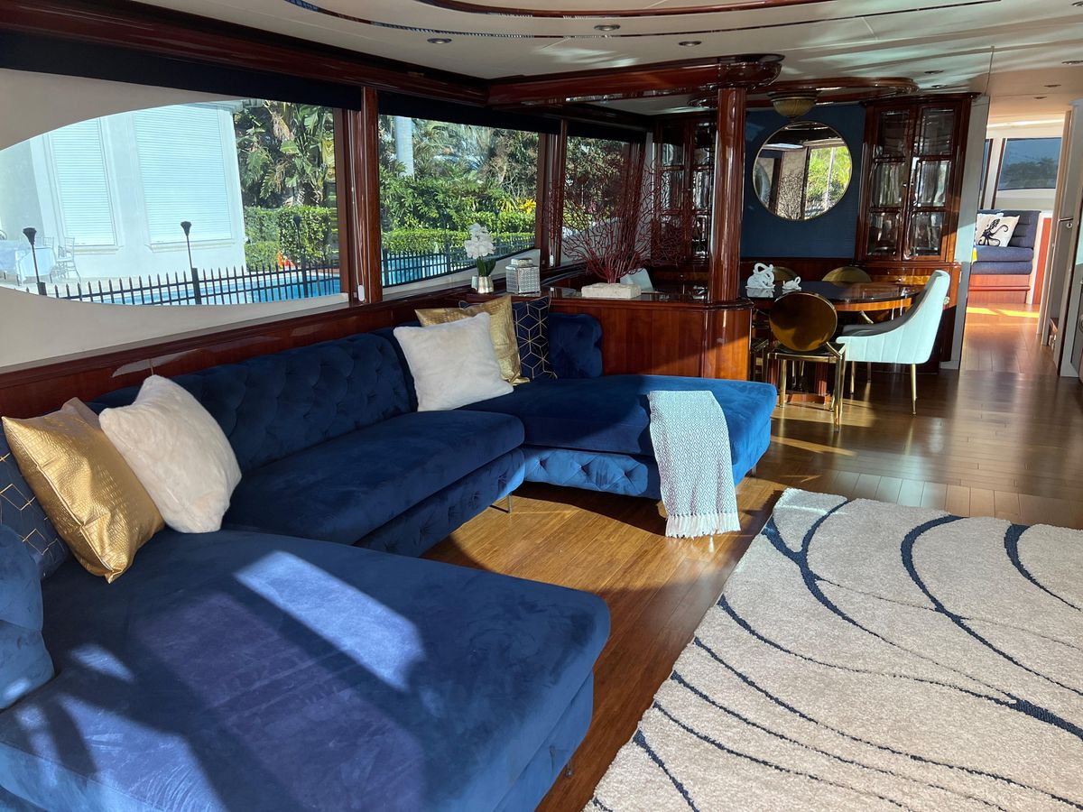 2004 Lazzara 80 