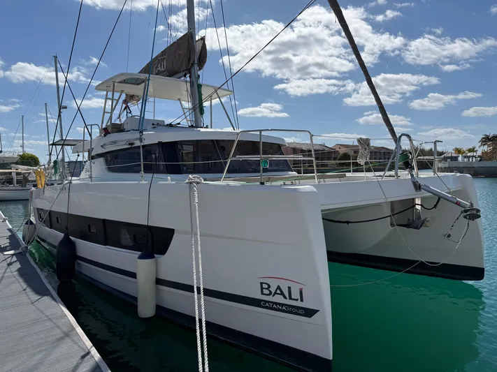 Split Decision Yacht Photos Pics 