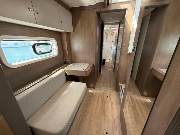 Split Decision Yacht Photos Pics 