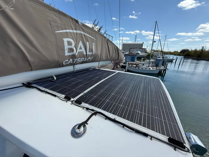 Split Decision Yacht Photos Pics 