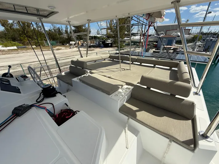Split Decision Yacht Photos Pics 