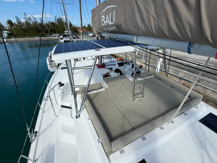 Split Decision Yacht Photos Pics 