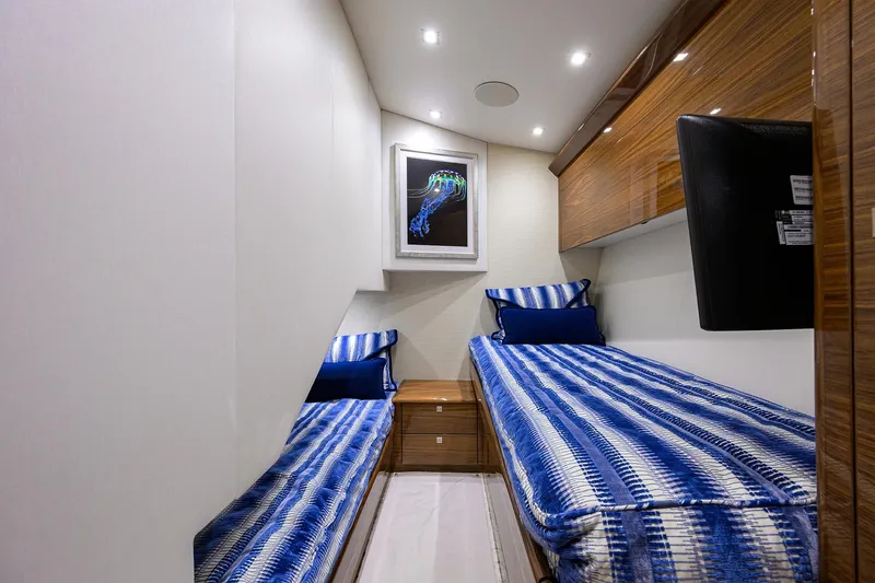 Reel Toy Yacht Photos Pics 