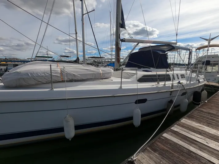 Adventure Yacht Photos Pics 