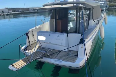 2011 Jeanneau NC 11