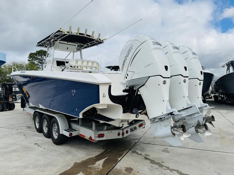 2003 Fountain 38 TE Cuddy Cabin Center Console for sale YachtWorld