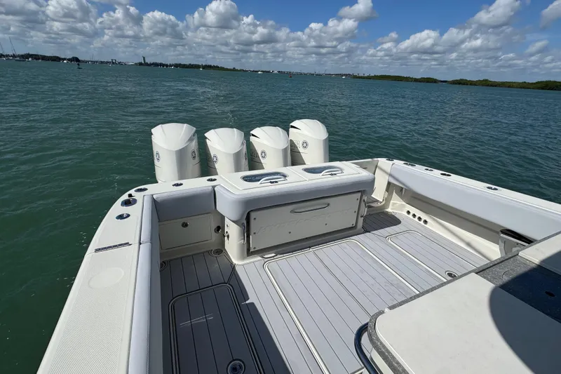  Yacht Photos Pics 2017 HCB 42 Siesta boat with four engines on a sunny day.