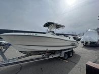 2001 Hydra-Sports 2390 CC Vector