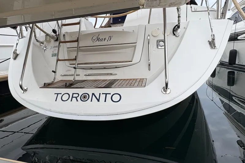 Star IV Yacht Photos Pics Swim platform, emergency life raft access, swim ladder