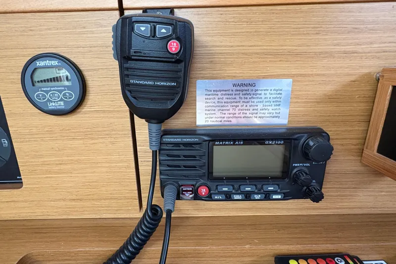 Star IV Yacht Photos Pics VHF radio and control panel