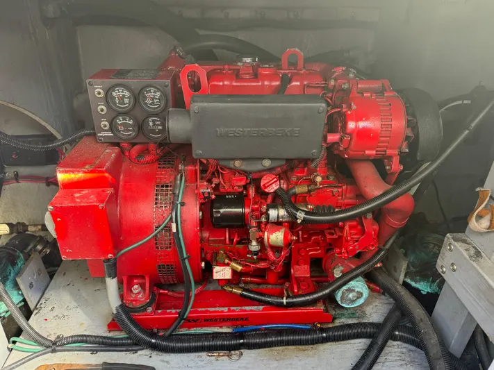 Regina Beth Yacht Photos Pics 