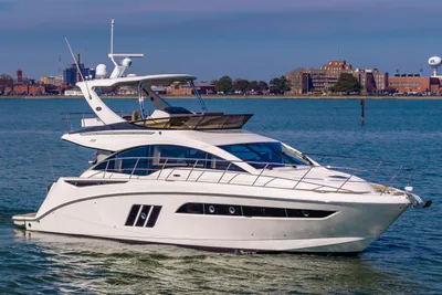 Sea Ray 510 Fly